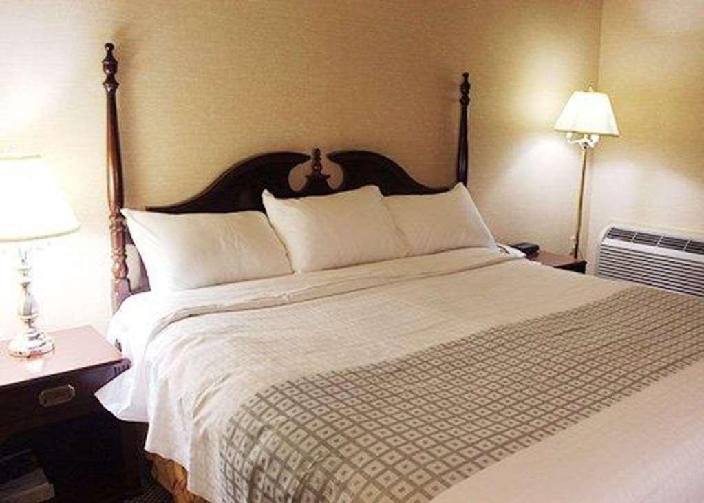Econo Lodge City Centre Kingston Rom bilde
