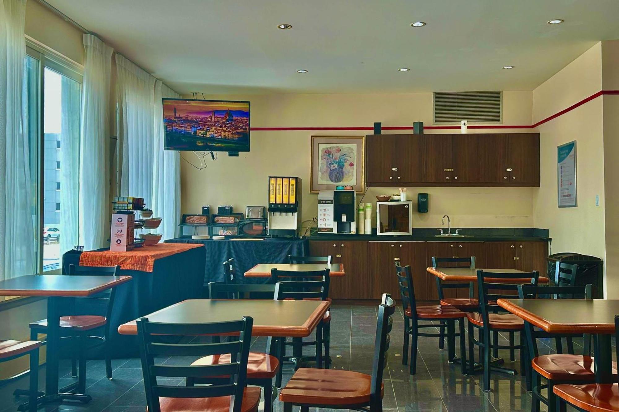 Econo Lodge City Centre Kingston Eksteriør bilde