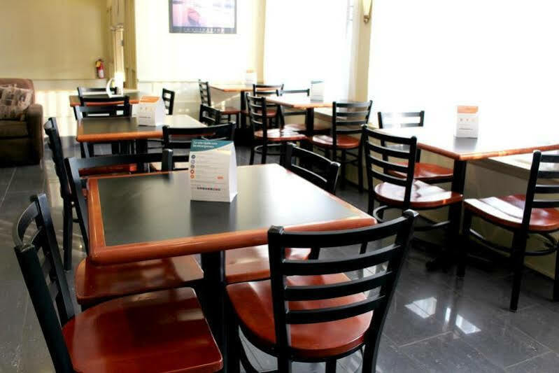 Econo Lodge City Centre Kingston Eksteriør bilde